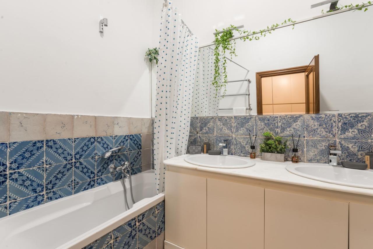 Appartamento Vicolo Delle Grotte Рим Екстериор снимка