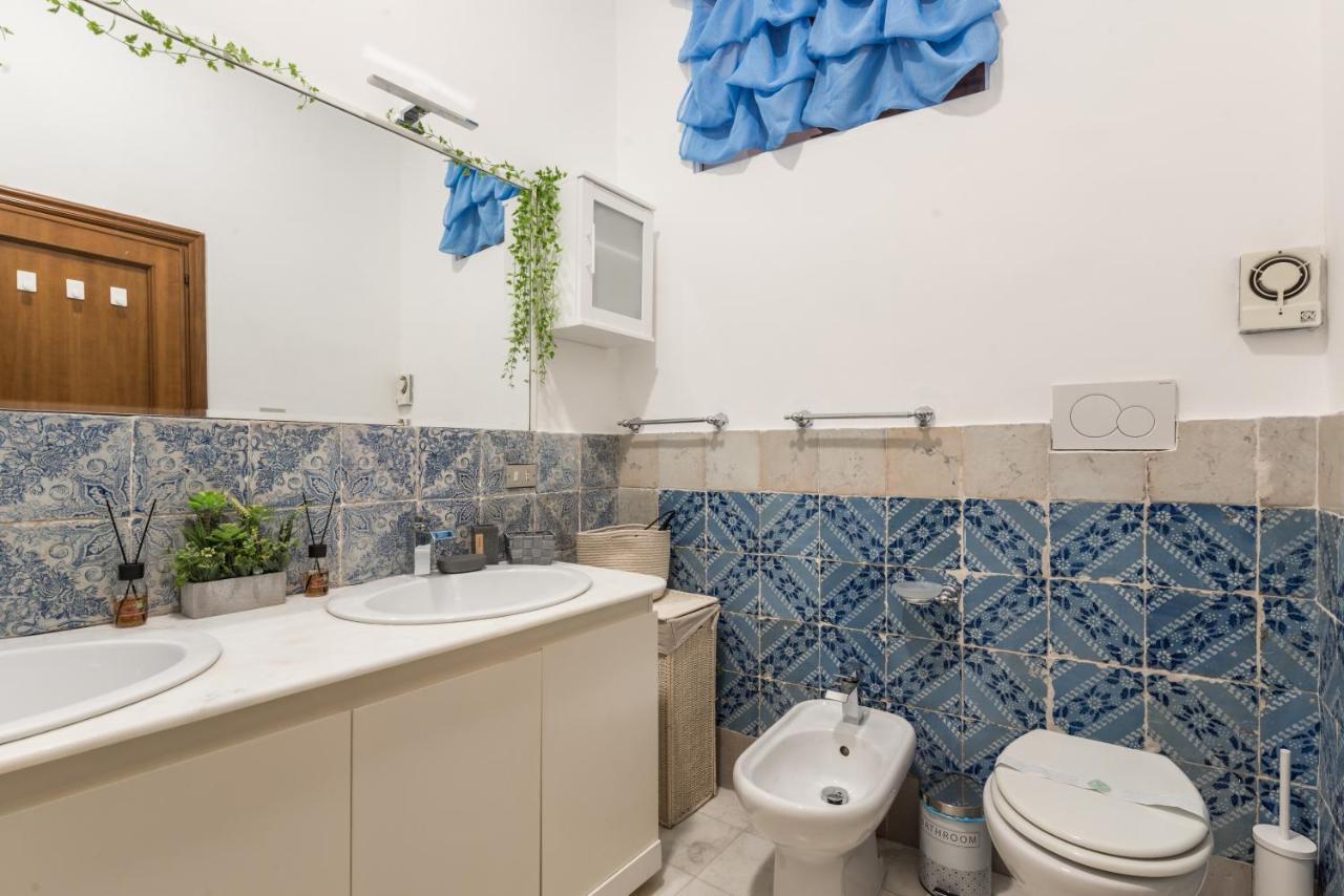 Appartamento Vicolo Delle Grotte Рим Екстериор снимка